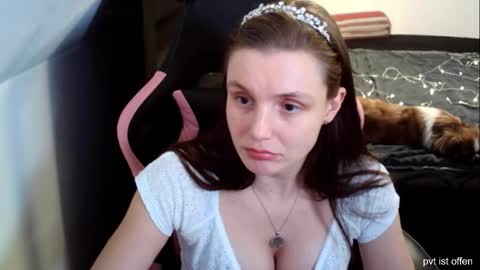 Snapshot of die_eine_oder_keine chatting on October 18, 6:12 pm Kathypvt 30 tk min online show from October 18, 6:12 pm