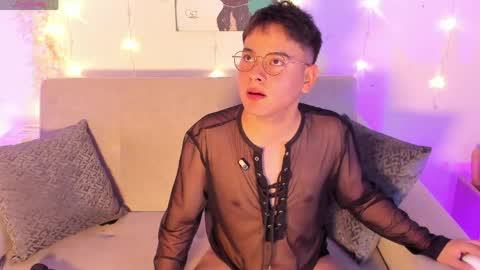 Diego Robles online show from May 12, 1:03 am