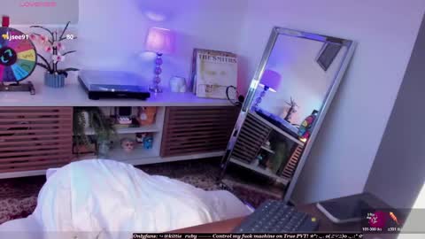 Estef  Ger     online show from April 7, 7:05 pm