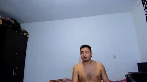 Snapshot of diiego_xxx chatting on September 12, 11:56 am diiego_xxx online show from September 12, 11:56 am