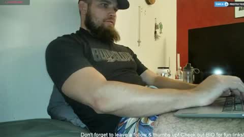 Daddy online show from April 29, 8:02 pm