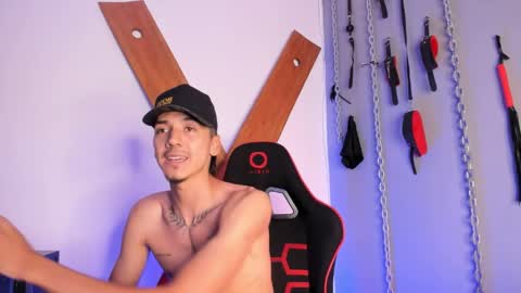 DILAN online show from April 15, 7:58 pm