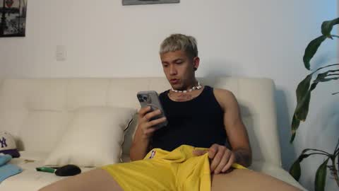 dilanxxx8888 online show from November 14, 5:20 am