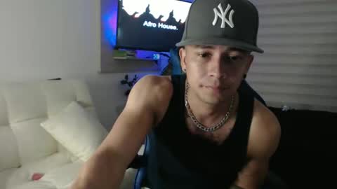 dilanxxx8888 online show from January 9, 4:40 am