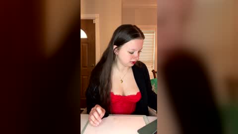 DILIS online show from May 18, 1:06 pm