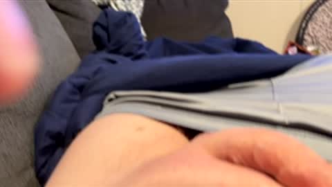 dillongray34 online show from April 15, 5:22 am