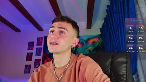 Snapshot of dimitri_bilak_ chatting on December 4, 10:57 pm Julian Independent Model online show from December 4, 10:57 pm