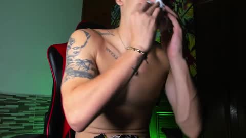 dimitri_higt online show from February 15, 8:33 am