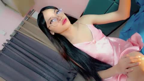 dimple_ash60 online show from October 7, 7:15 am