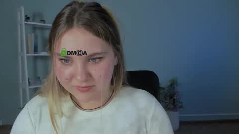 dina_bloom online show from February 6, 11:18 pm