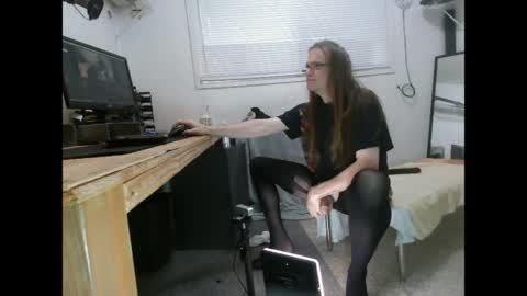 Dinkdork just having a good time online show from April 2, 12:07 am