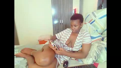 dinnydakrazx online show from November 28, 9:05 am