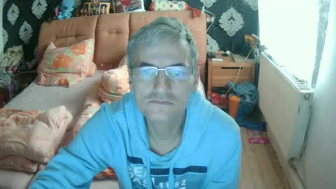 Snapshot of dirk6873 chatting on January 2, 1:19 pm Adam Carla online show from January 2, 1:19 pm
