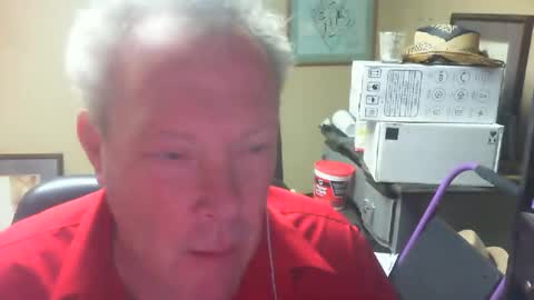 DirtkPitt Fun guy working online show from December 15, 11:09 pm