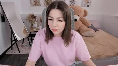 Di online show from March 1, 9:24 am