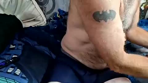 dirtmcgirt82 online show from April 18, 6:04 am