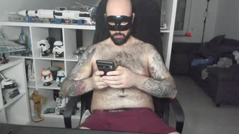 Snapshot of dirtybalws chatting on January 20, 4:32 am Robert online show from January 20, 4:32 am