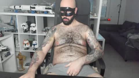 Snapshot of dirtybalws chatting on January 13, 3:26 pm Robert online show from January 13, 3:26 pm