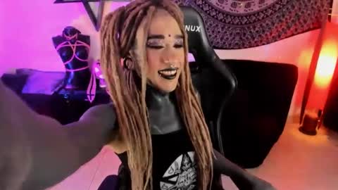 ONIX  online show from February 24, 11:30 pm