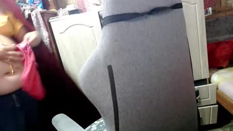 dirtywhorewoman online show from January 10, 2:33 pm