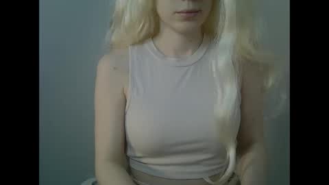 DitaMilton online show from February 12, 11:47 am