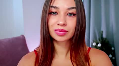 Tia online show from January 12, 9:22 pm