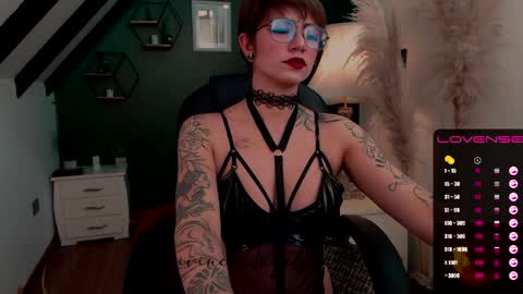 Angelica Warren online show from May 23, 6:48 pm