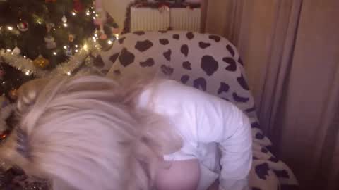 Alexxa online show from December 23, 1:56 am