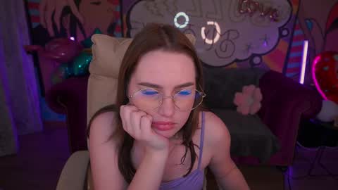DivineJasss online show from February 19, 8:10 pm
