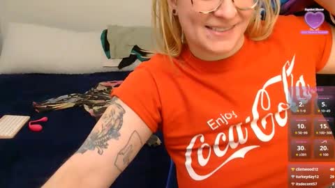 dixie_comanche online show from January 15, 2:31 am