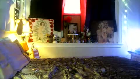 Snapshot of dixie_doll chatting on October 9, 5:29 pm Dixie Doll online show from October 9, 5:29 pm