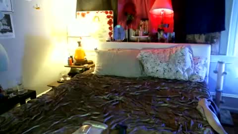 Snapshot of dixie_doll chatting on September 20, 8:06 am Dixie Doll online show from September 20, 8:06 am