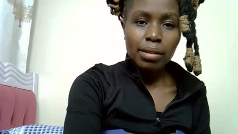 dixie_slutty12 online show from October 5, 5:42 pm