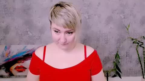 djullia online show from December 2, 6:45 am