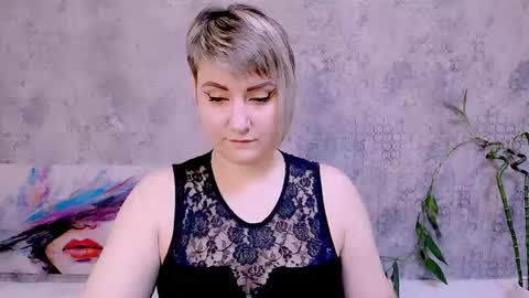 djullia online show from November 6, 7:11 am