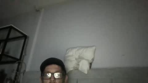 Studley86 online show from November 16, 11:40 pm