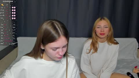 Polly and Kiriko online show from January 4, 10:45 pm