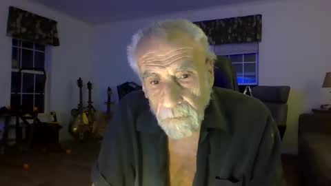 dogluc7 online show from March 3, 11:56 pm