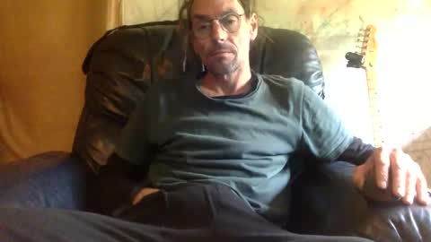 dogstarmanitee online show from November 16, 6:04 am