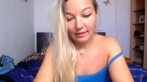 dolcevida online show from September 22, 8:07 am