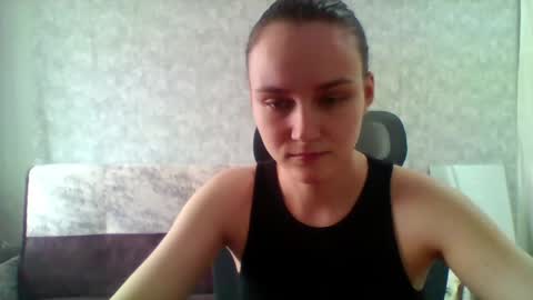 dolcezza_ online show from May 1, 11:37 am