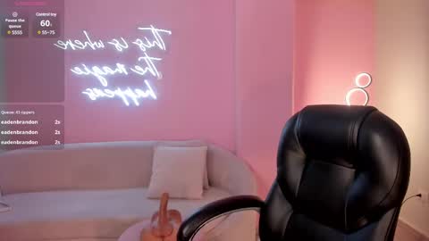 Dolcie  online show from February 28, 5:59 pm