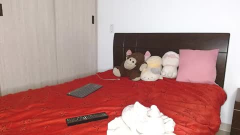 Auro and Santiago online show from February 17, 4:20 am