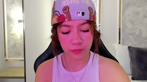 Snapshot of doll_eyeess_ chatting on September 23, 2:27 am D online show from September 23, 2:27 am