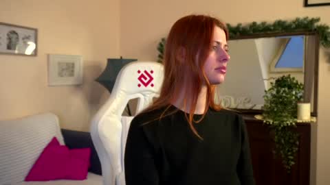 Snapshot of doll_lesli chatting on January 24, 2:08 pm Your doll Lesli online show from January 24, 2:08 pm