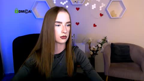 doll_vey online show from October 6, 7:20 pm