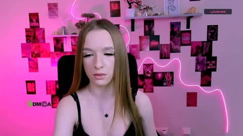 doll_vey online show from May 8, 9:15 am