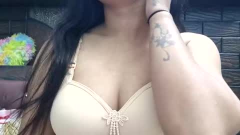 dollmeenu online show from December 17, 5:52 pm