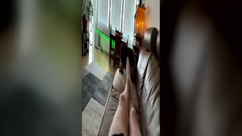 dollpetal online show from June 14, 3:19 am