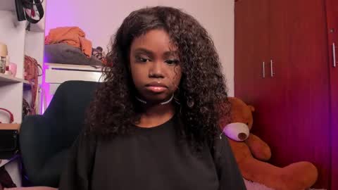 emily --  online show from October 13, 11:23 am